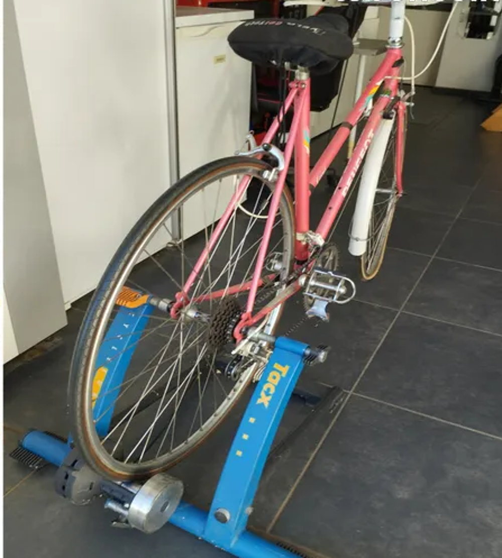 V&eacute;lo + entraineur Vélos
