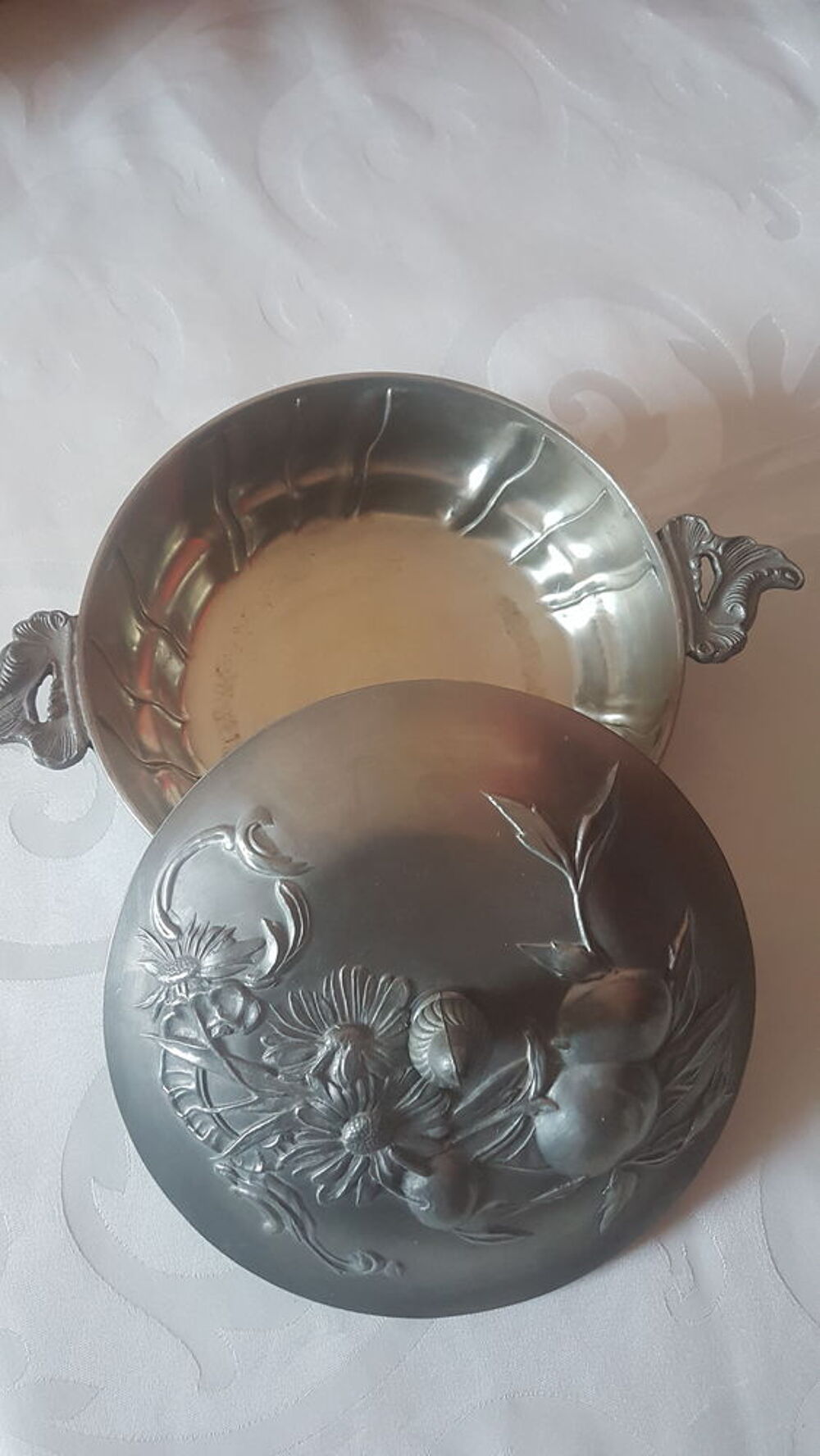 Magnifique bombonni&egrave;re en &eacute;tain v&eacute;ritable Décoration