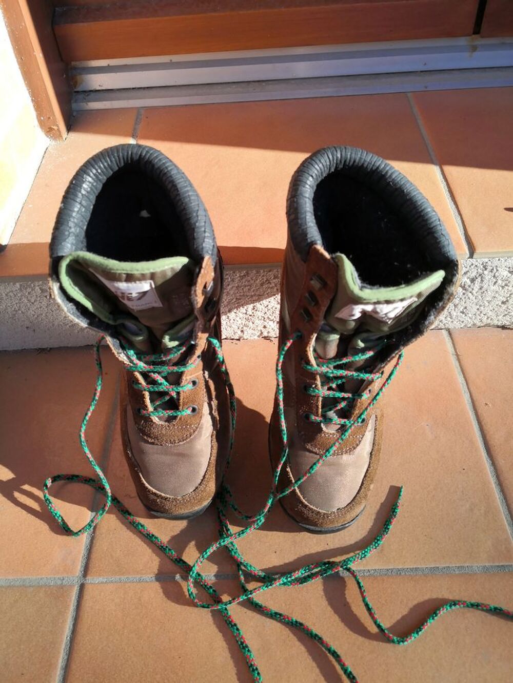 chaussures de randonn&eacute;e - excellent &eacute;tat - pointure 37 Chaussures