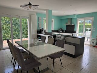  Maison  vendre 6 pices 200 m