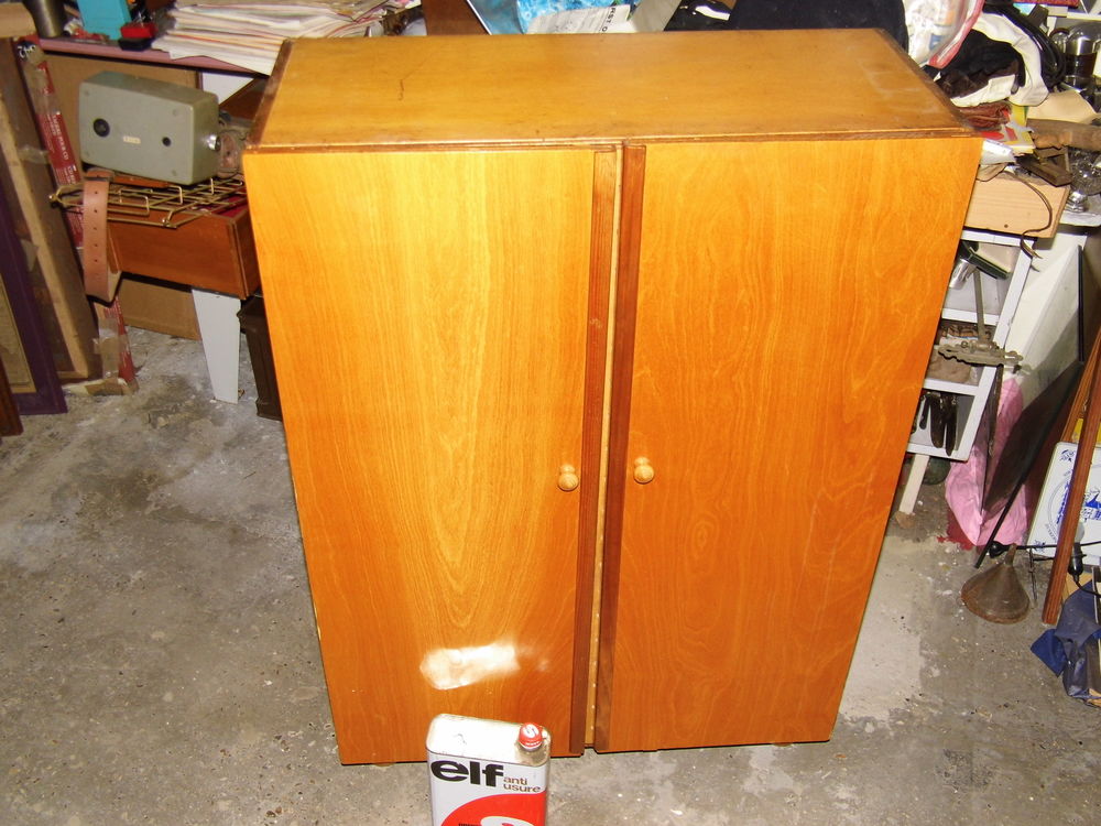 Armoire industrielle meuble de m&eacute;tier design XXeme siecle mobilier de rangement vintage d&eacute;co industrielle Meubles