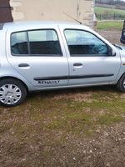 Clio II Clio 1.4i 16V Expression 2001 occasion 71510 Aluze