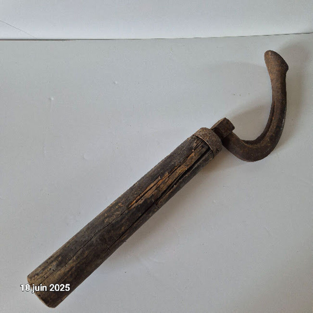 Ancienne enclume de cordonnier avec pied d'&eacute;poque 