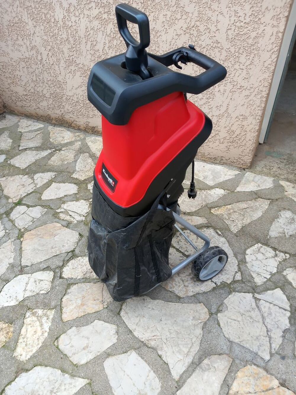 Broyeur de v&eacute;g&eacute;taux &eacute;lectrique Jardin