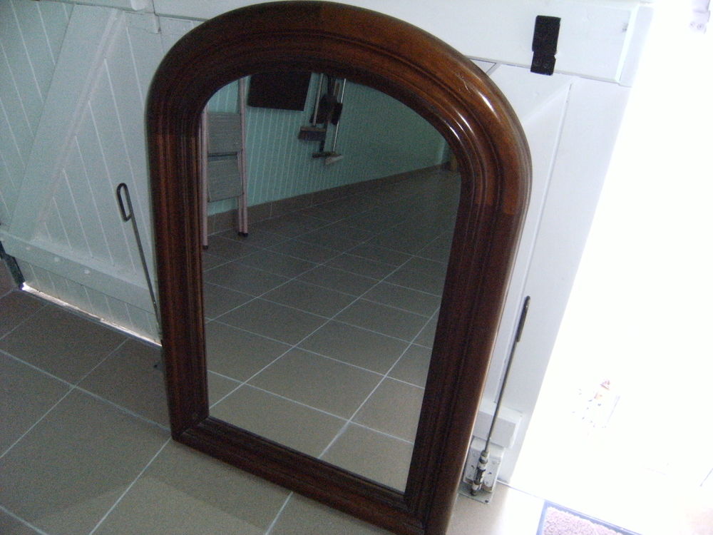 miroir en bon &eacute;tat Meubles