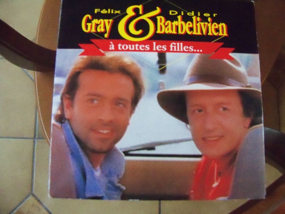 Vinyles 45t Lot 3 CD et vinyles