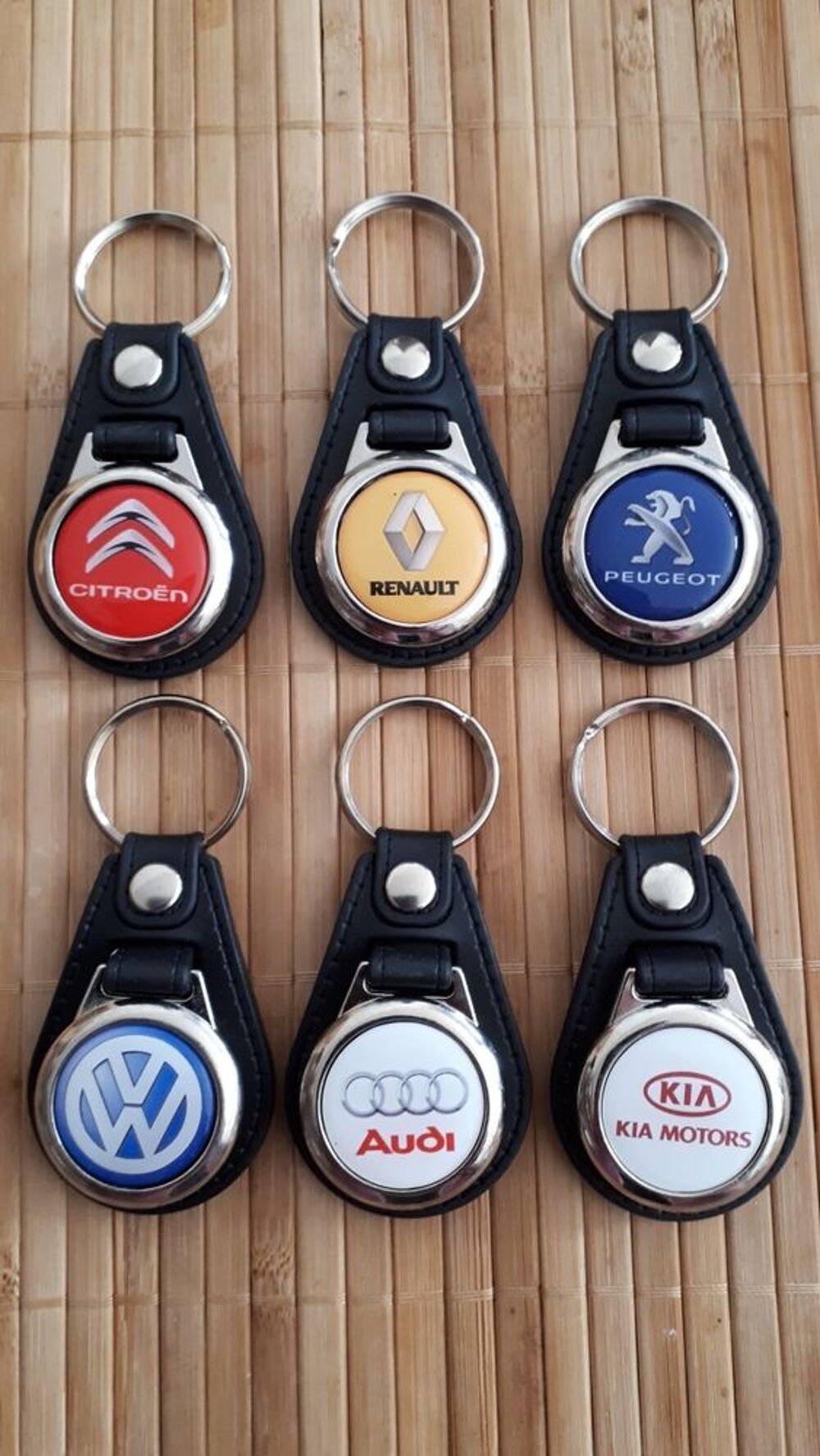 PORTE-CLES JETONS DE CADDIE EMBL&Egrave;MES AUTO - 10 EUROS PIECE 