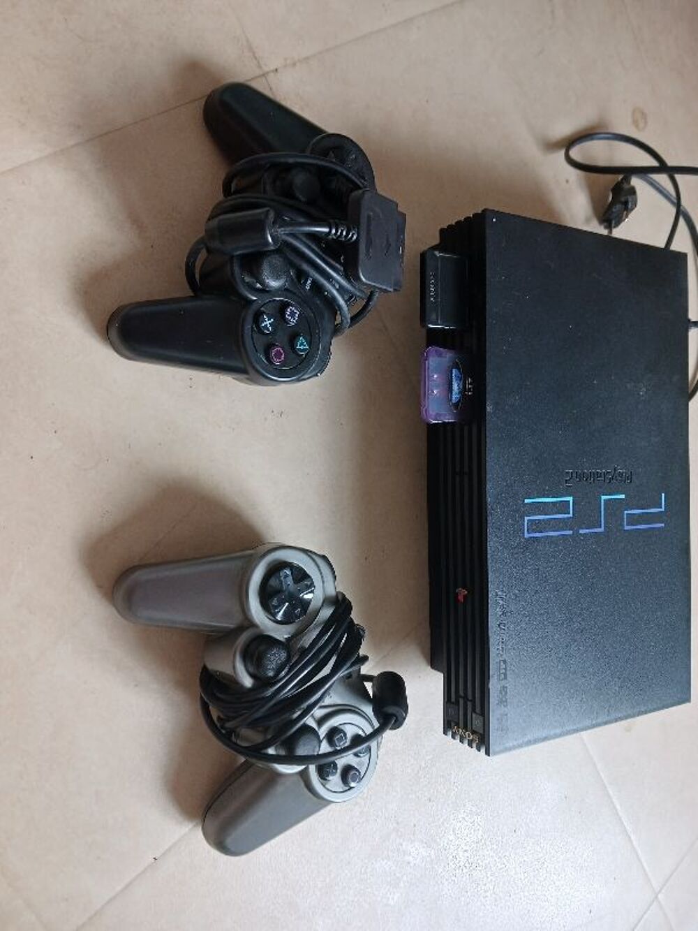Ps2 tr&egrave;s bon &eacute;tat Consoles et jeux vidéos