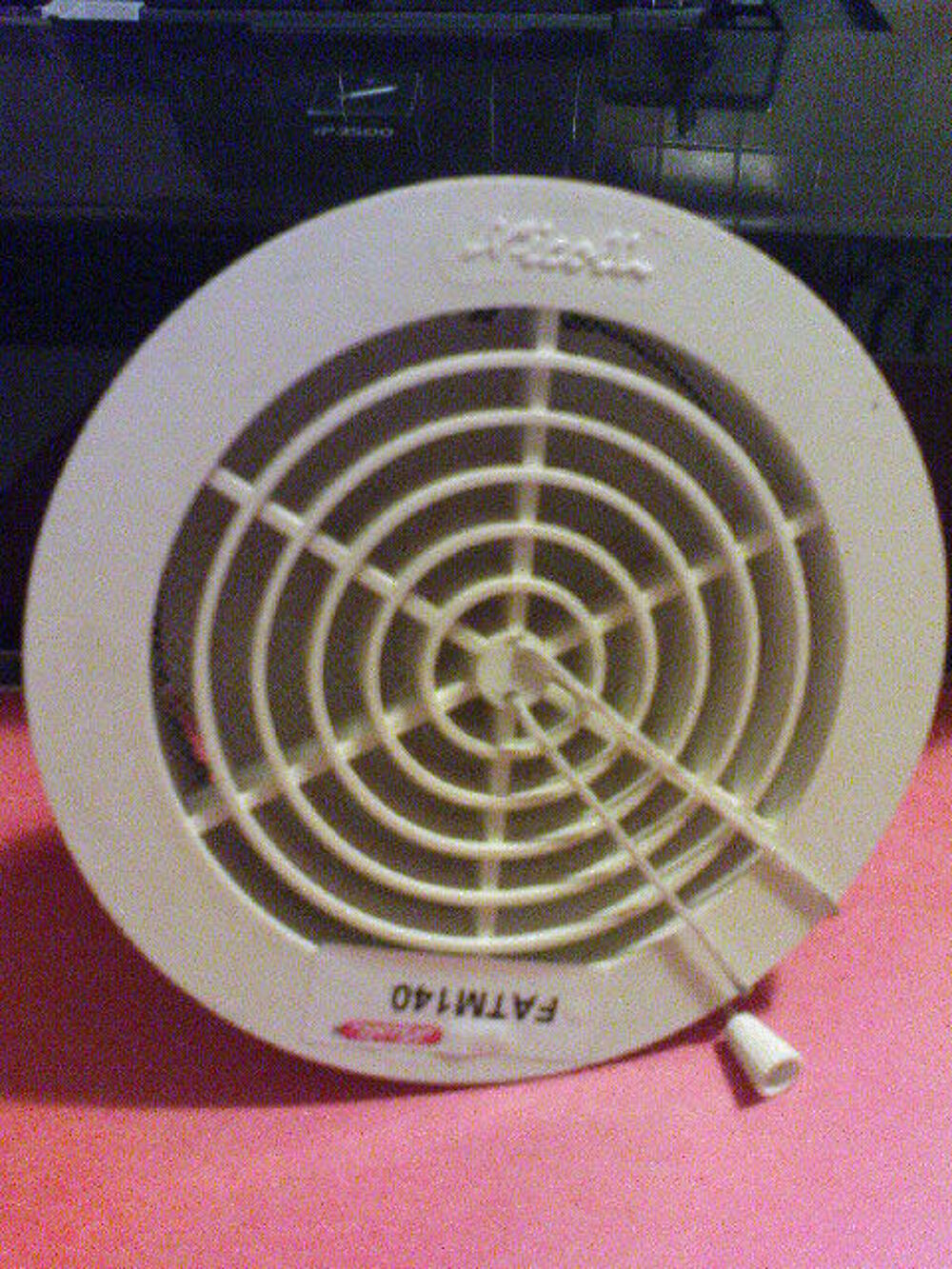 4 grilles d`a&eacute;ration int&eacute;rieure &agrave; clipser &Oslash; 140 mm NICOLL Bricolage