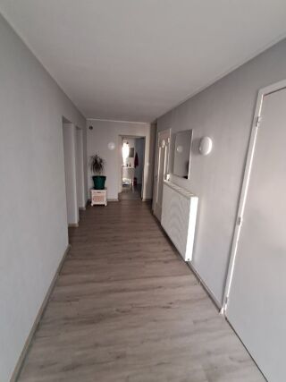  Maison � vendre 9 pi�ces 300 m�