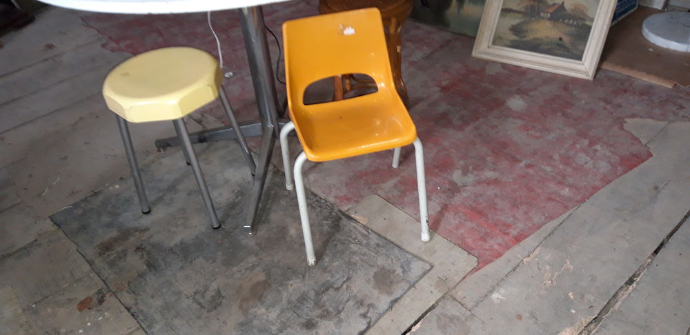 Vide grange grenier maison brocante 