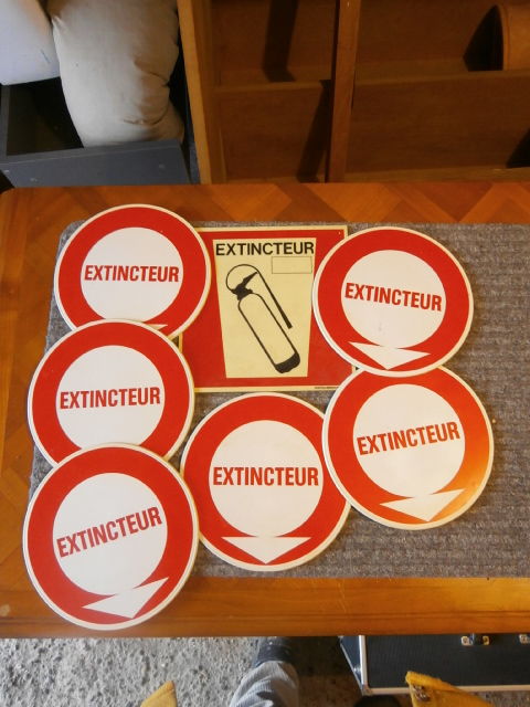 
7 Panneaux indicateur d'extincteur 35 Wolxheim (67)