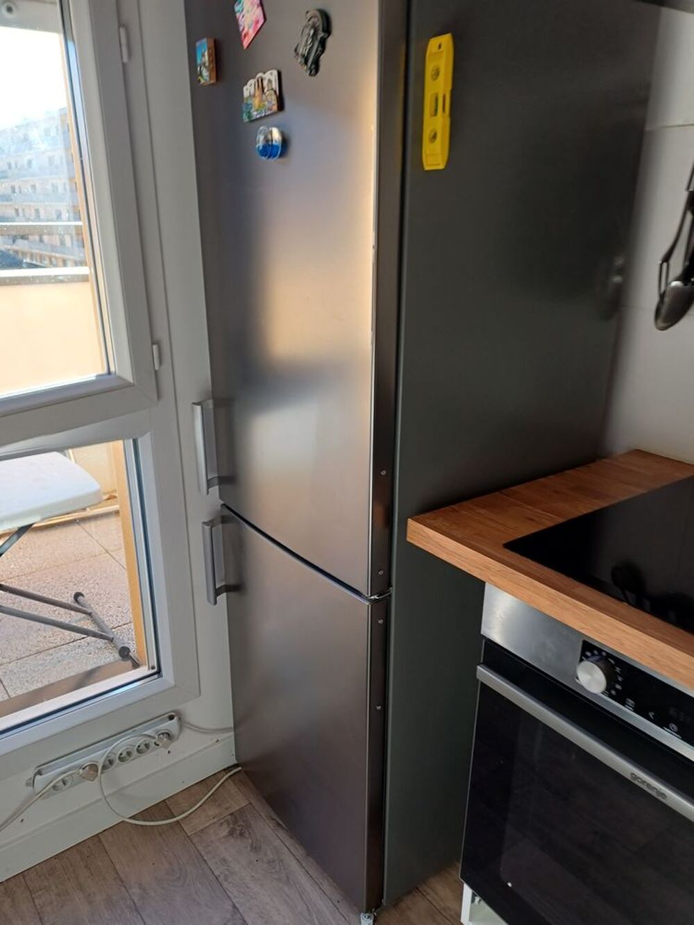 Refrig&eacute;rateur combin&eacute; ESSENTIEL B Electroménager