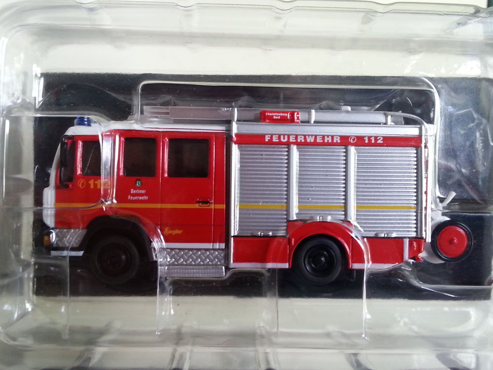 VOITURES MINIATURES - LOT N&deg; 8 