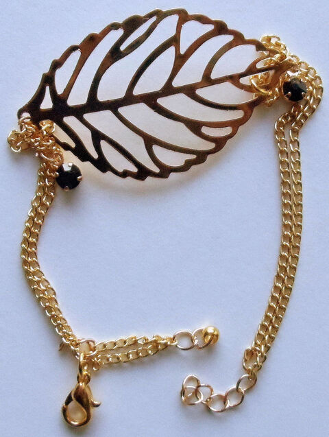 Bracelet  feuille filigrane  cha�nes, cristal noir plaqu� Or 20 Alata (20)