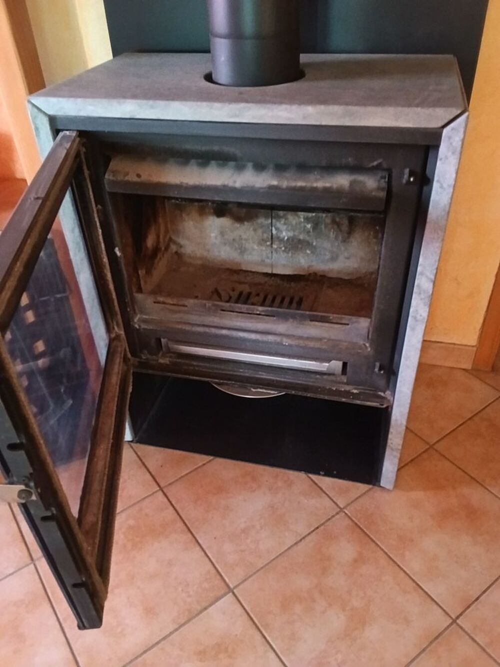 Po&ecirc;le &agrave; bois Meubles