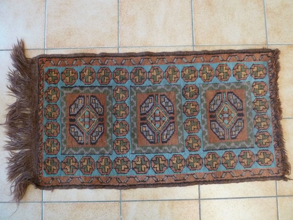 Tapis ancien kurde, r&eacute;gion Kars,
108 cm x 53 cm Décoration
