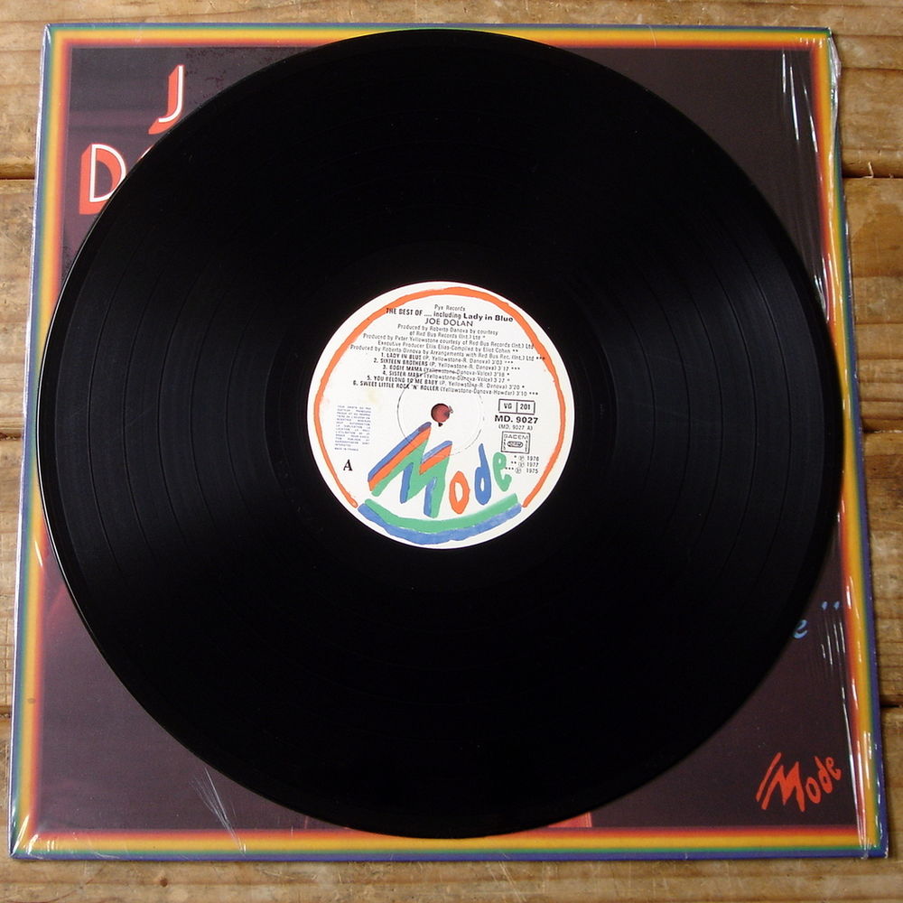 JOE DOLAN - 33t- THE BEST including LADY IN BLUE - Fr. 1979 CD et vinyles