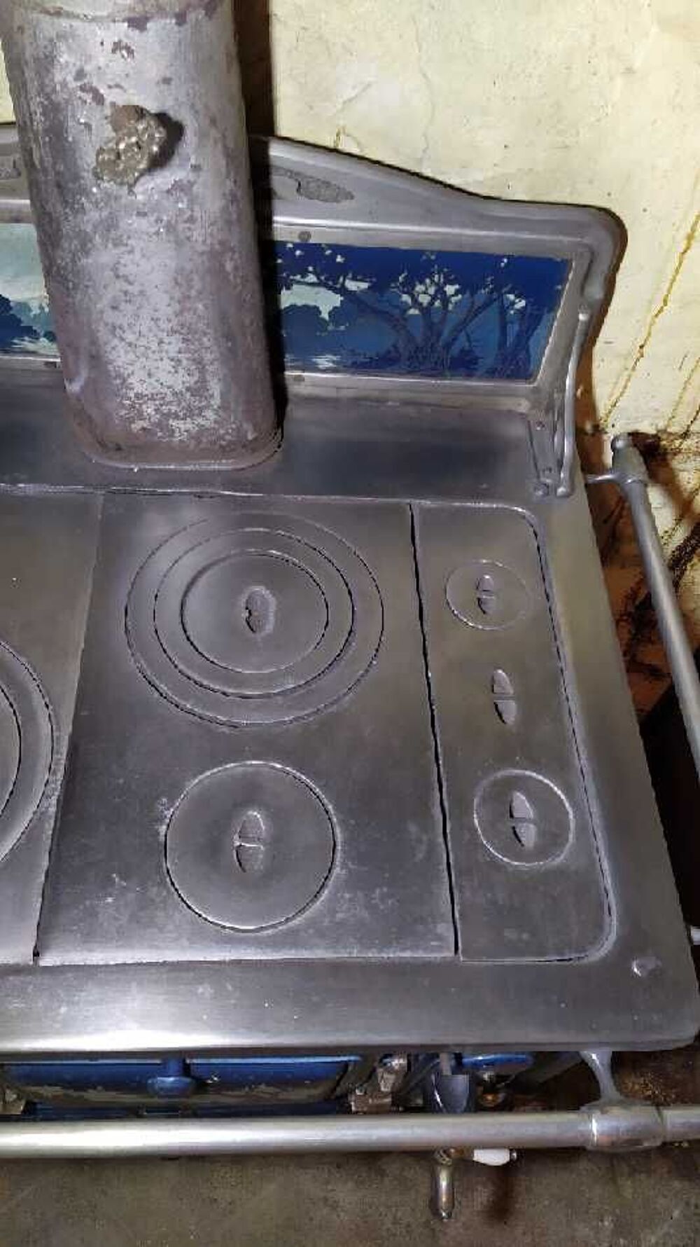  cuisini&egrave;re &agrave; bois ancienne Caloria mod&egrave;le L 297 