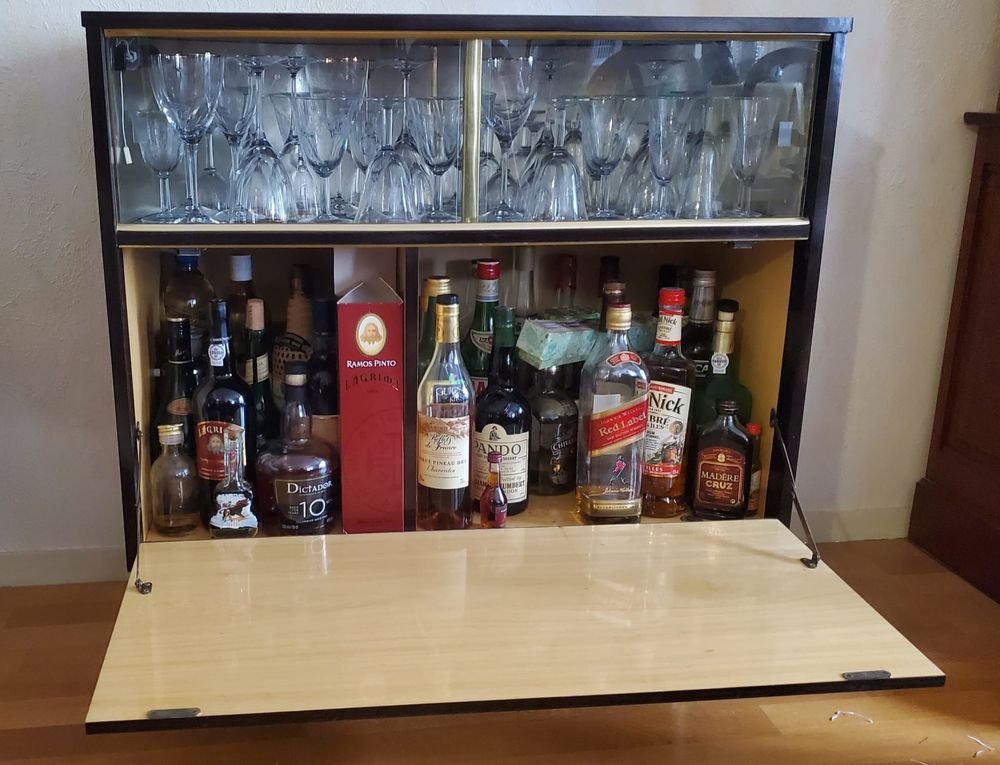 Bar sur roulettes Meubles