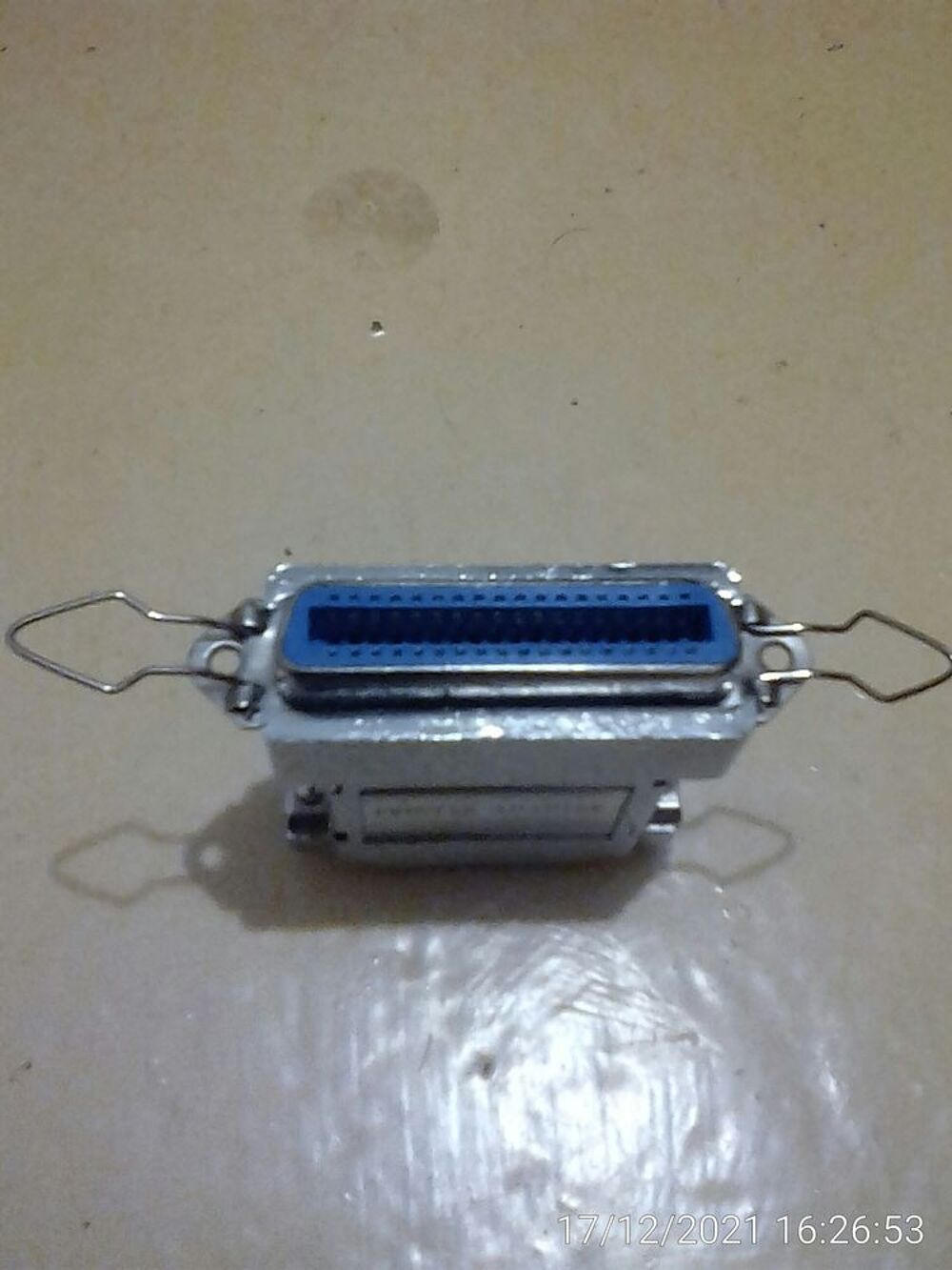 Changeur de genre DB 25 male en centronic femelle Matériel informatique