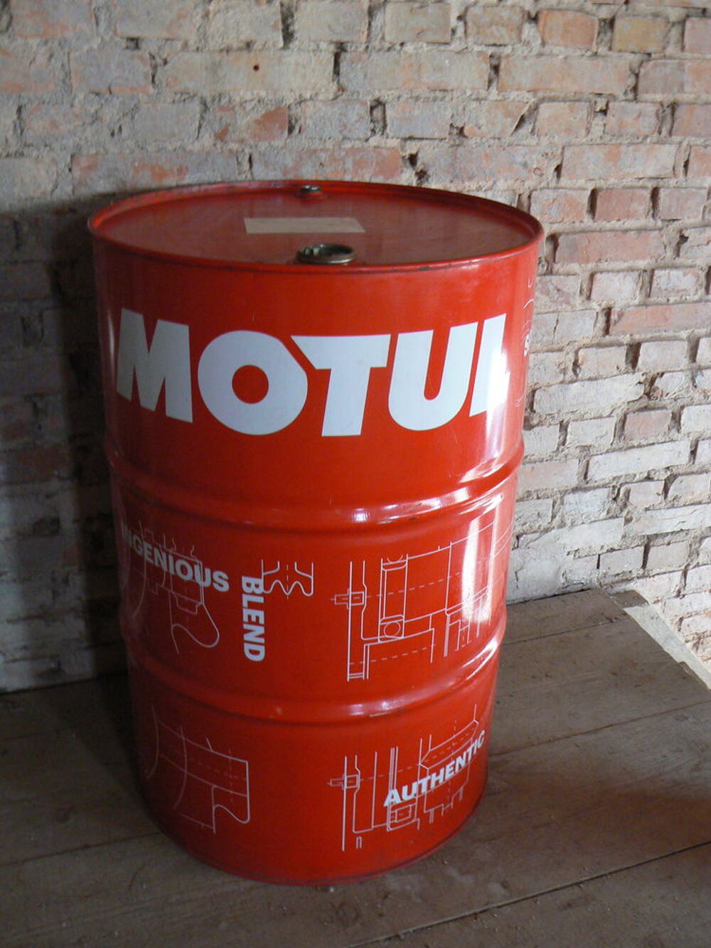 Bidon/tonneau/baril/fut d'huile vide en m&eacute;tal 208 litres Décoration