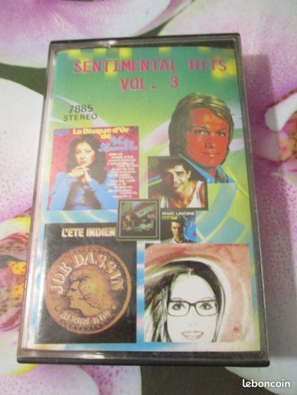 Cassette audio Sentimental Hits CD et vinyles