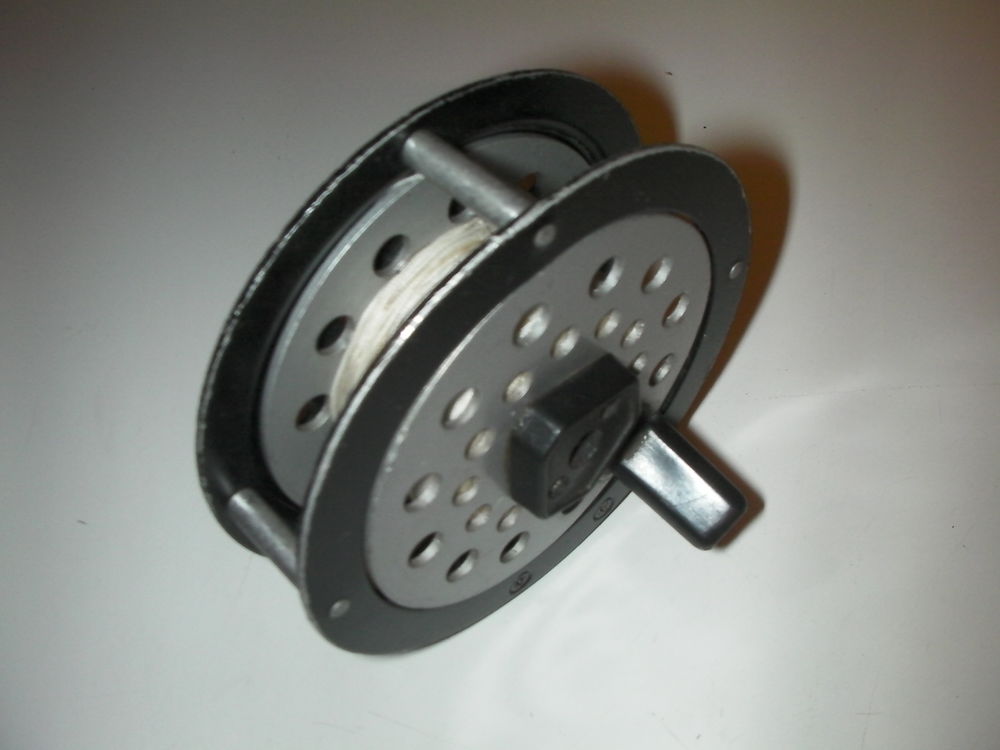 MOULINET MOUCHE SANS MARQUE. Sports