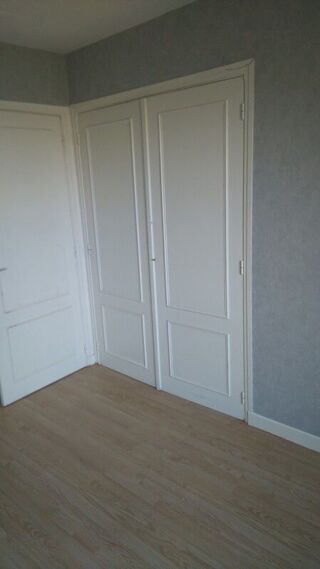  Appartement à louer 6 pièces 112 m²