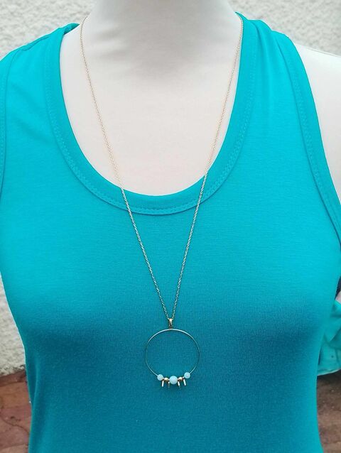 Collier Sautoir Fantaisie avec Gd Pendentif de Victoria 29 La Ferté-Alais (91)