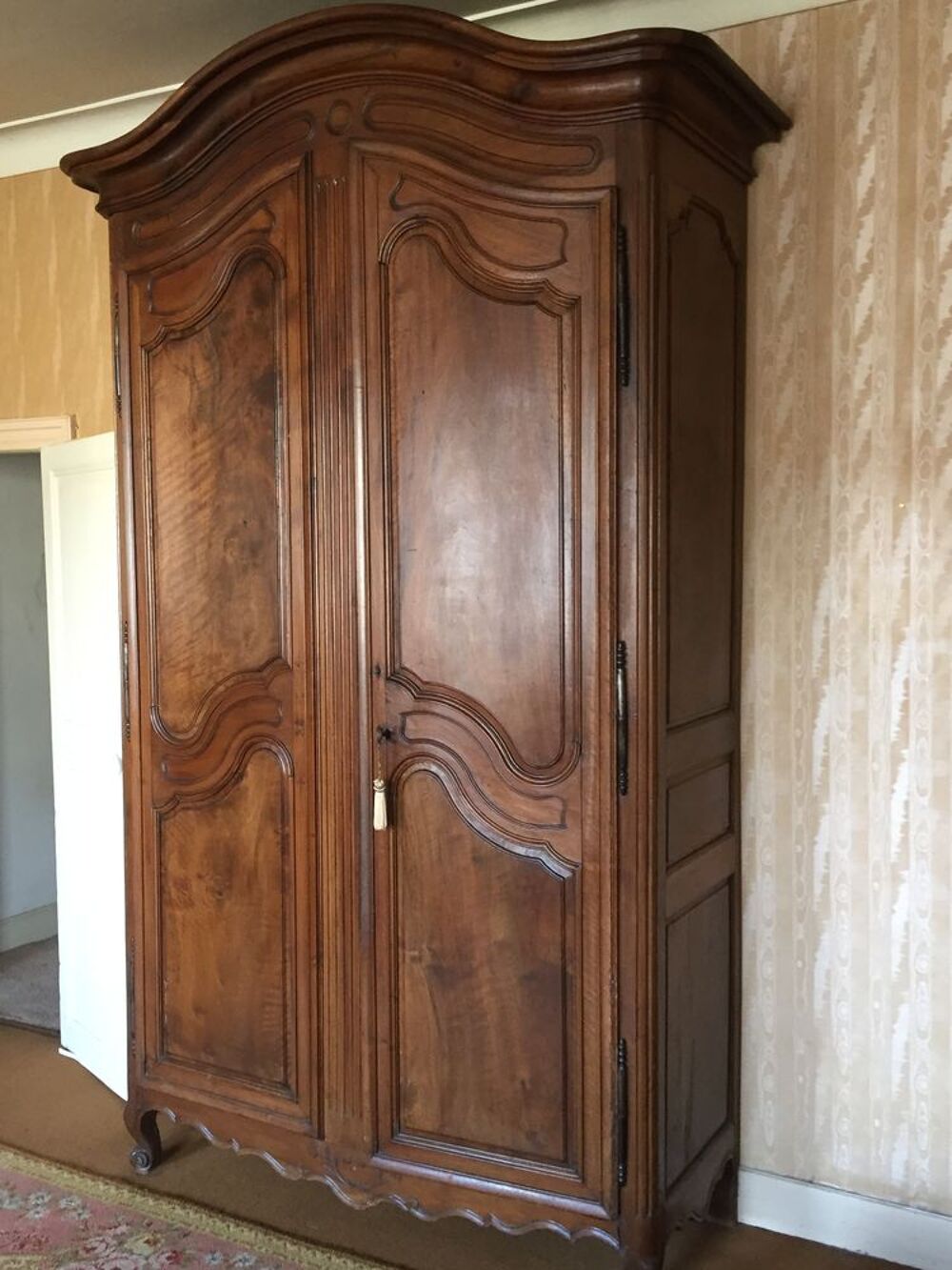 ARMOIRE LOUIS XV 