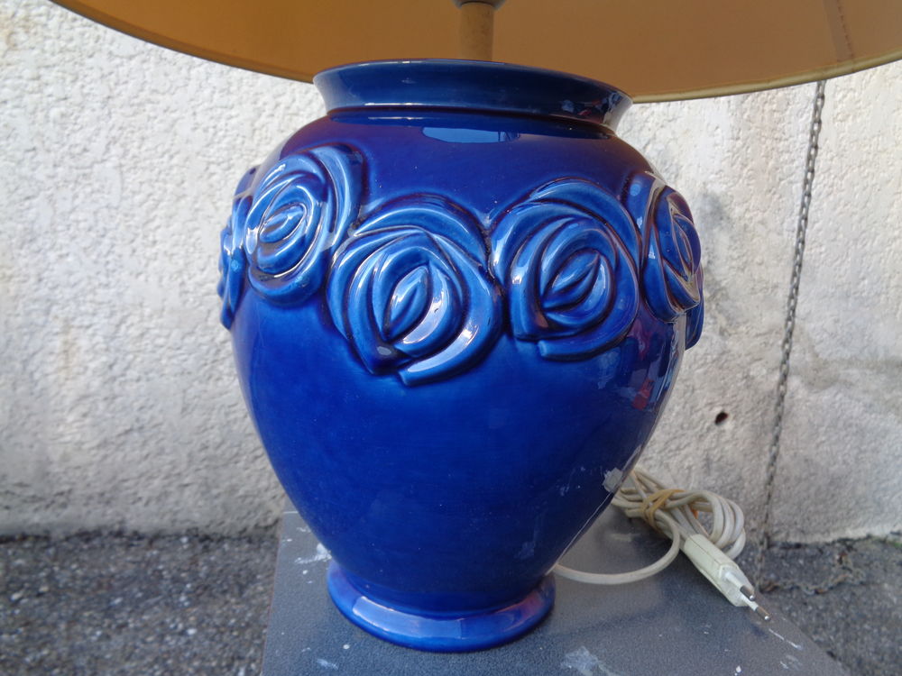 Belle lampe pied fa&icirc;ence bleue Décoration