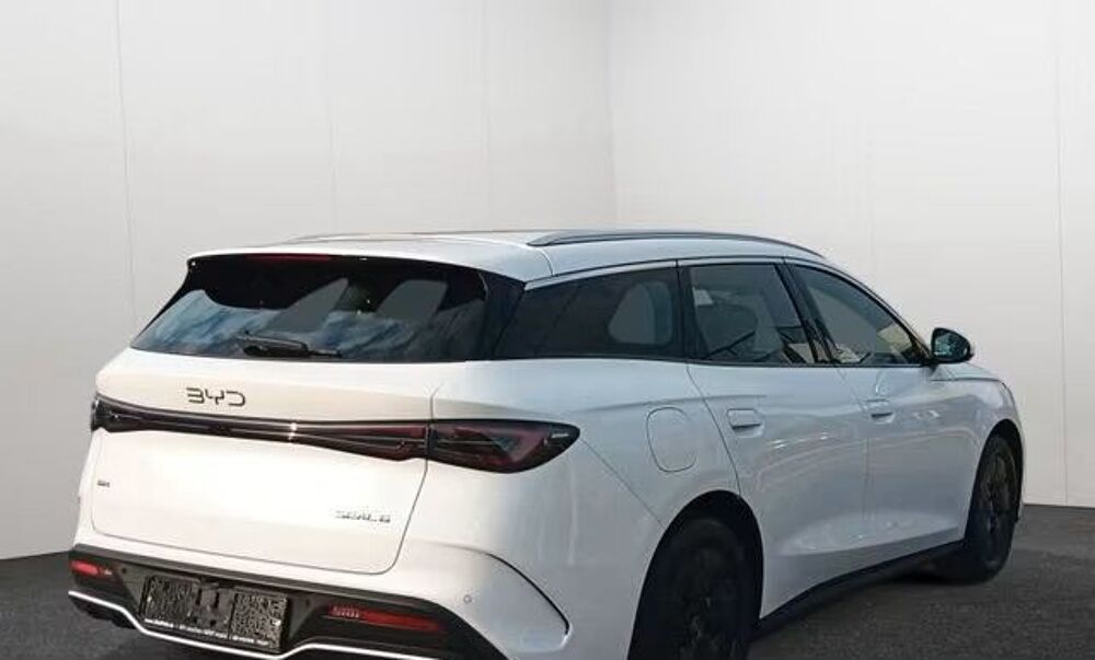 Seal 6 Touring 1.5l DM-i 156 kW PHEV Comfort Lite 2025 occasion 38440 Saint-Jean-de-Bournay