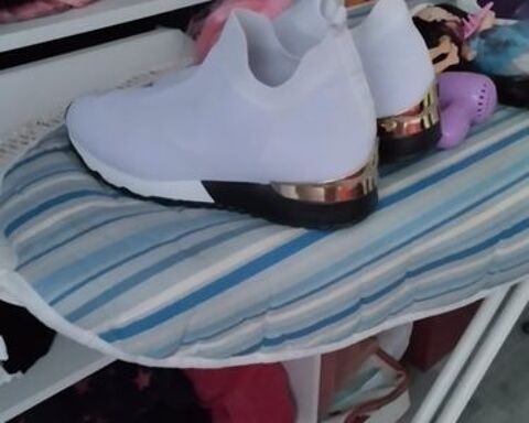 chaussurestaille 38 neuves 10 Cou�ron (44)