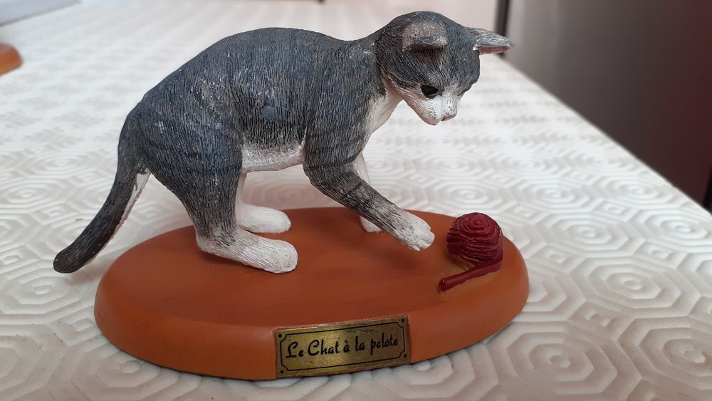 4 statuettes chats D�coration