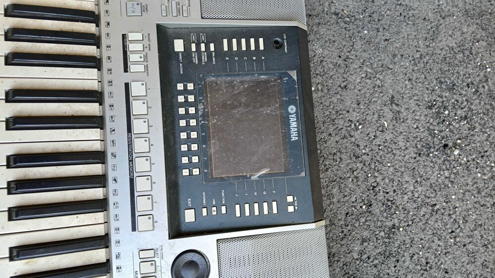 clavier num&eacute;rique yamaha Instruments de musique
