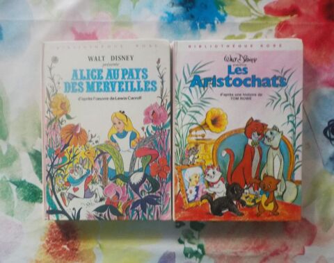2 BIBLIO ROSE ALICE AU PAYS DES MERVEILLES & LES ARISTOCHATS 5 Bubry (56)