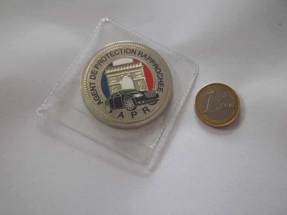 m&eacute;daille APR : Agent de protection rapproch&eacute;e neuve ! 