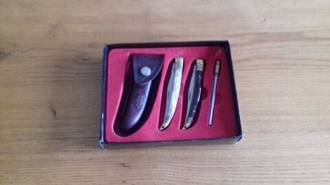 Coffret de 2 couteaux pliants 25 Malzéville (54)