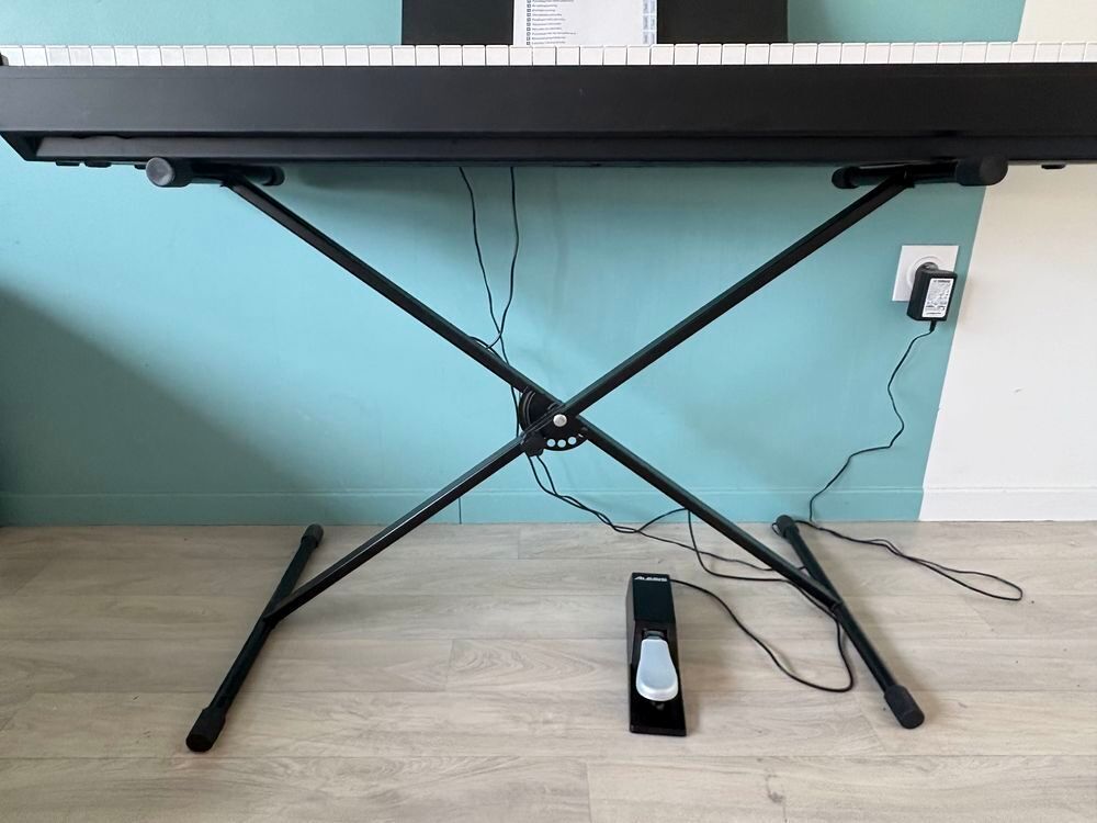 Yamaha p-145 piano num&eacute;rique Instruments de musique