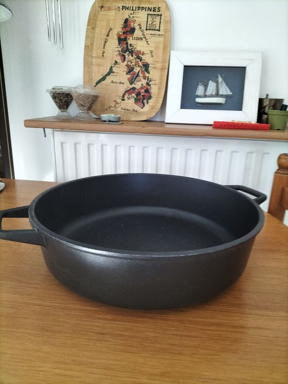 2 &eacute;l&eacute;ments de cuisine (grande contenance). Cuisine