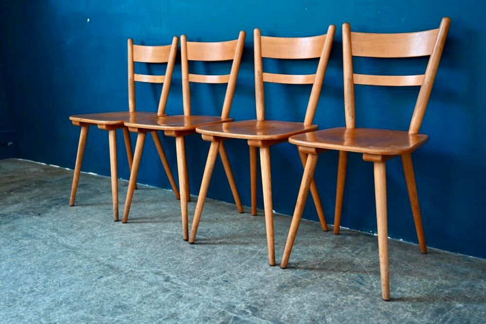 Lot de Chaises 18 pi&egrave;ces vintage scandinaves en bois clair Meubles