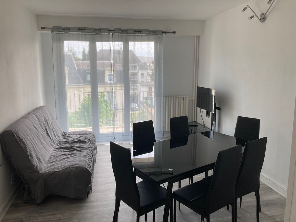 Location Appartement T4 meublé entièrement rénové proche Gare & centre-ville Châtellerault