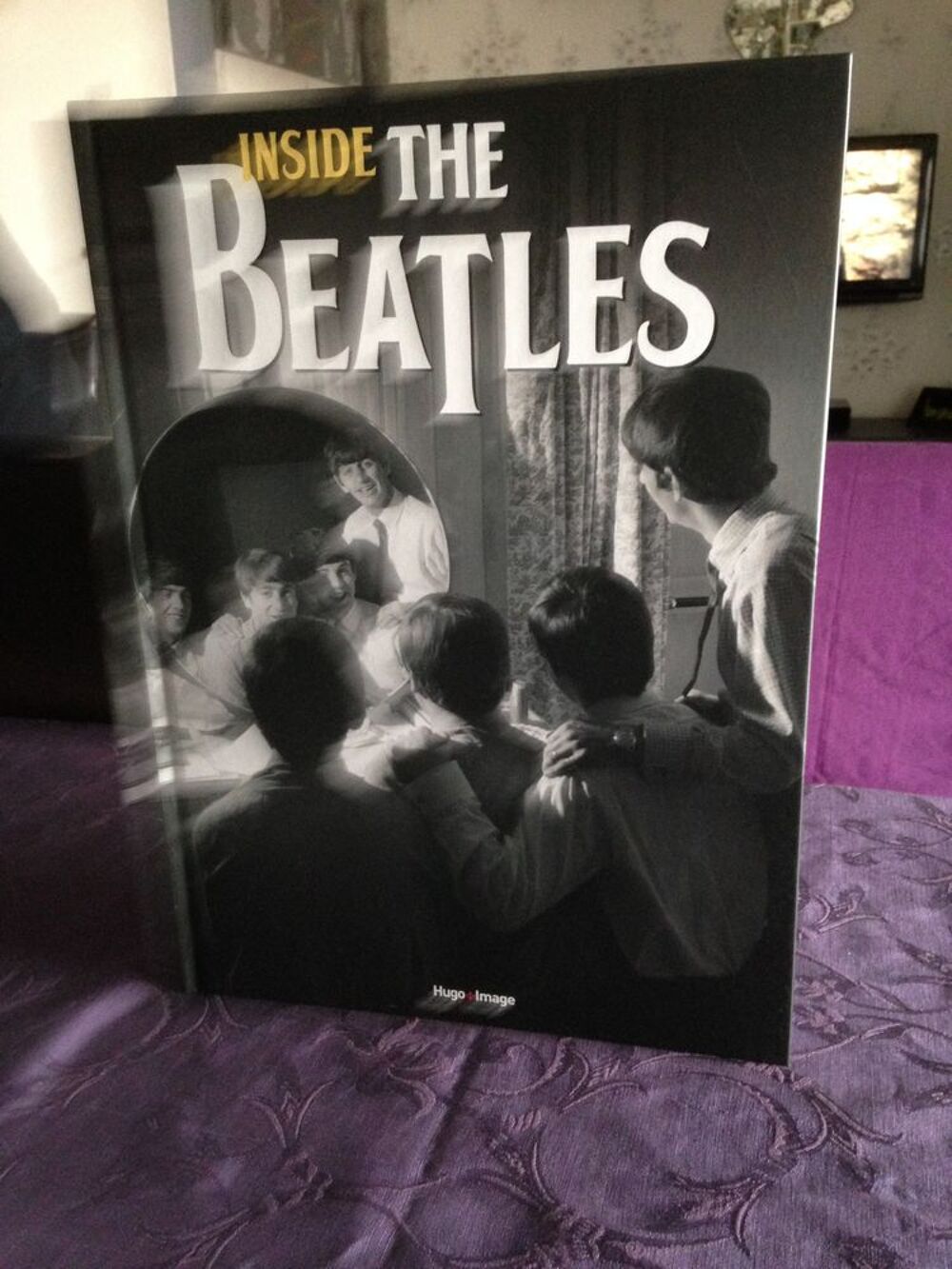tr&egrave;s beau livre sur les Beatles Livres et BD