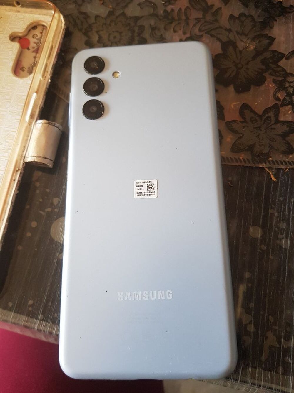 samsung galaxy A13 sans chargeur vendu avec Téléphones et tablettes