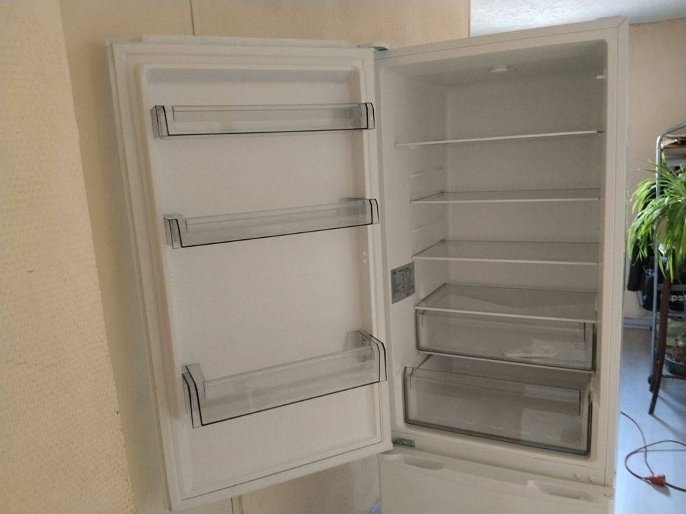 R&eacute;frig&eacute;rateur cong&eacute;lateur Electroménager