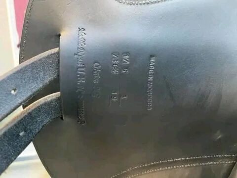 Selle cheval Jump triomphe Taille : 17,5 Excellent �tat 920 Chaville (92)