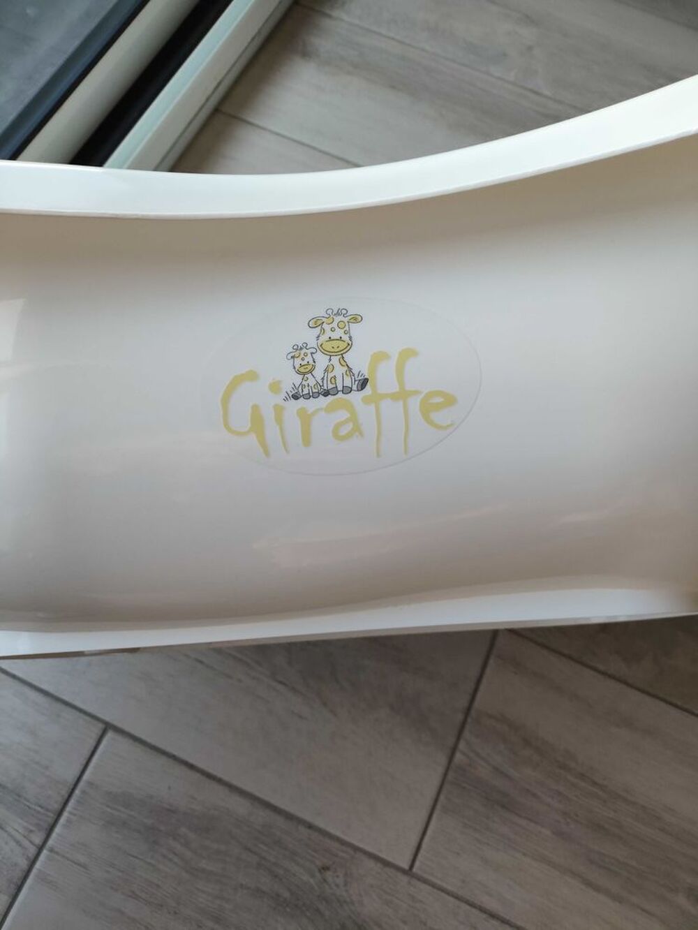 baignoire b&eacute;b&eacute;+ pied girafe Puériculture