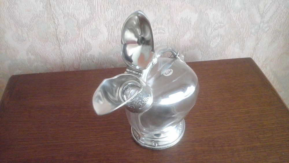 carafle a vin en crital Décoration