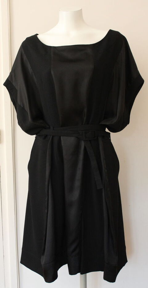 Robe noire H&M + MAISON MARTIN MARGIELA T.U 110 Issy-les-Moulineaux (92)